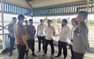 Satreskrim Polres Sekadau Patroli di Sungai Kapuas, Pastikan Tak Ada Aktivitas PETI