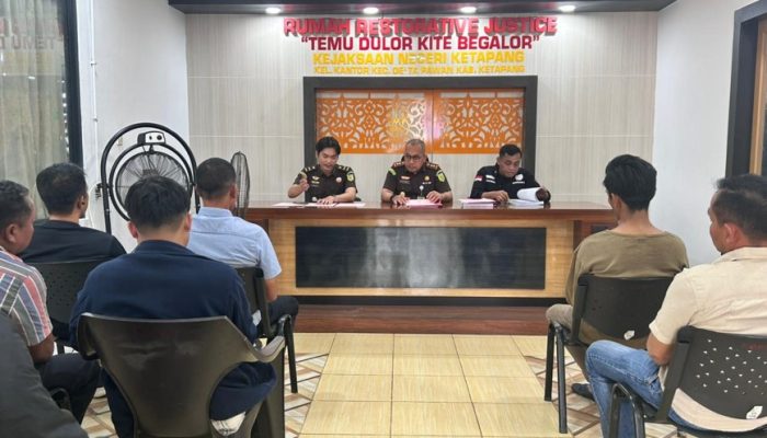 Penyelesaian tiga perkara melalui pendekatan keadilan restoratif jastis Kejati Kalbar