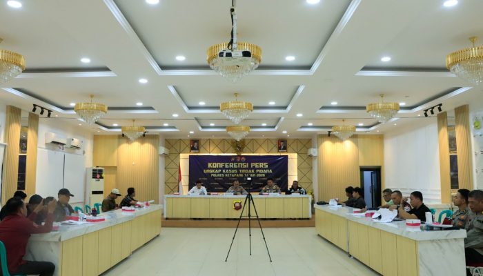 Polres Ketapang Gelar Konferensi Pers Ungkap Kasus Curanmor, Amankan 17 Barang Bukti dan 6 Tersangka