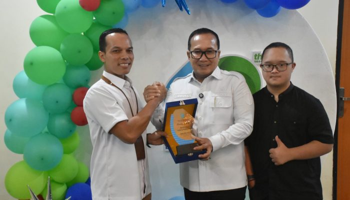 HUT ke-62, Ini Harapan Bupati Sujiwo untuk Bank Kalbar