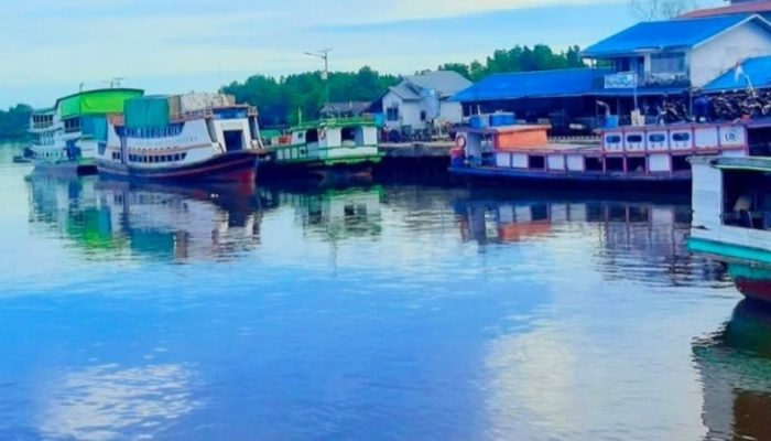 Transportasi Sungai Rasau Jaya Lumpuh Total, Aktivitas Warga Pesisir Terganggu akibat solar langka
