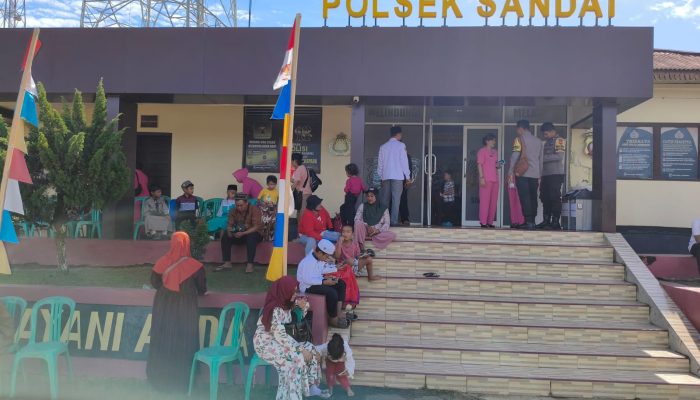 Senyum Bahagia Warnai Hari Bhayangkara Ke-80, Polsek Sandai Gelar Sunatan Massal Gratis untuk 37 Anak dari Keluarga Kurang Mampu