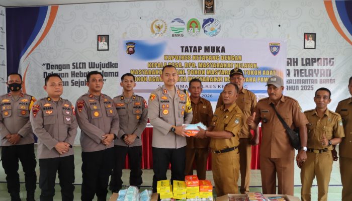 Kapolres Ketapang Bersama Satgas Edukasi Polres Ketapang Danp Mahasiswa STIK Serta Siswa Setukpa Gelar Tatap Muka dengan Masyarakat, Perkuat Kesadaran Kamtibmas