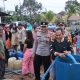 Polres Ketapang Hadir di Tengah Warga, Salurkan 8.000 Liter Air Bersih Siap Konsumsi gratis