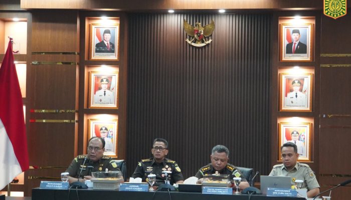 KEJATI KALBAR GELAR PENYULUHAN HUKUM DI KUBU RAYA, BAHAS PENCEGAHAN KARHUTLA DAN PERMASALAHAN PERTANAHAN